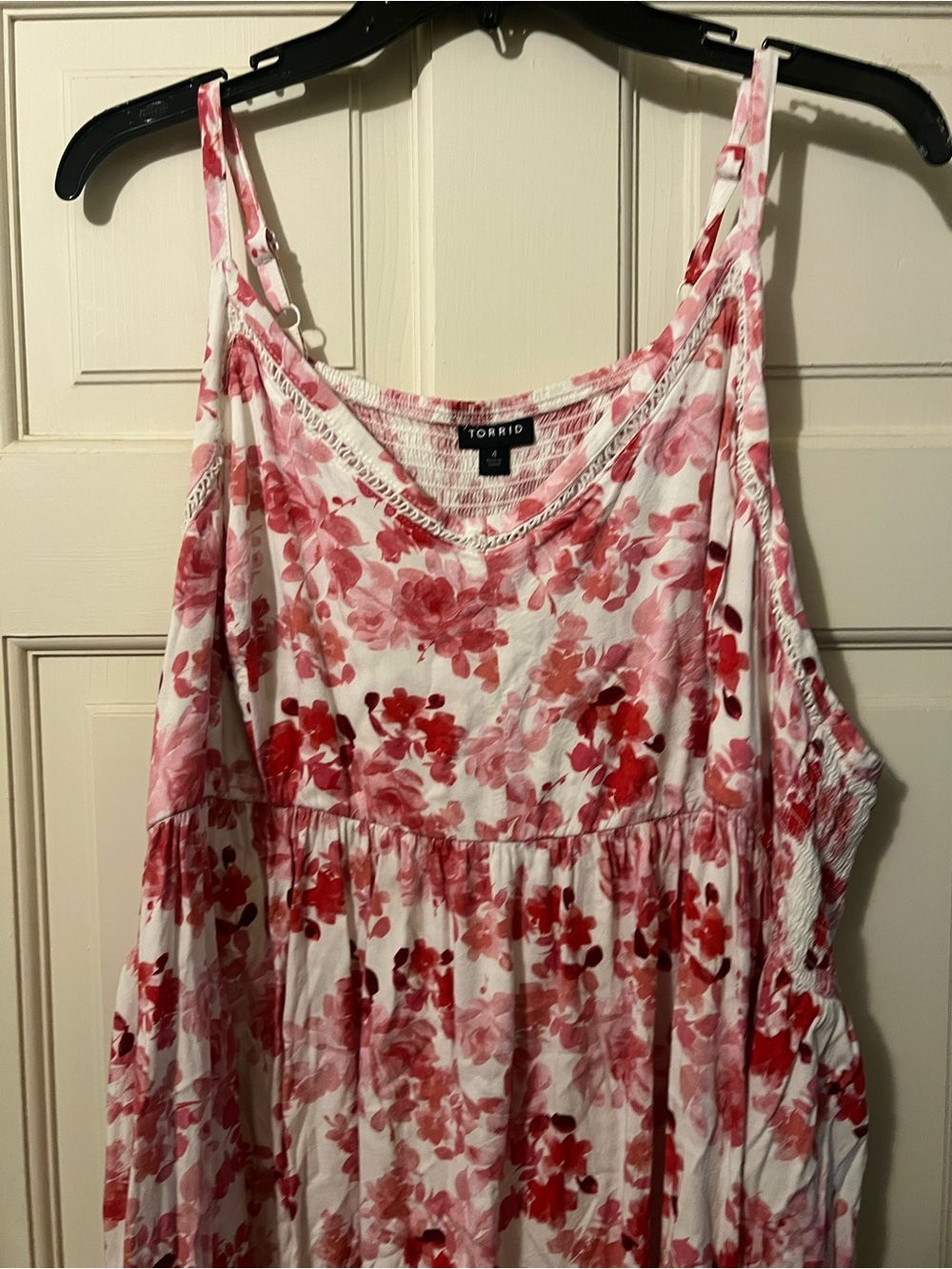 torrid White Pink Red Floral Flowing Camisole